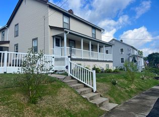 53 Sycamore St, Muse, PA 15350