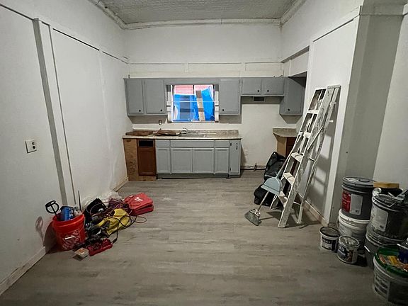 4th image of 3147 Brighton Rd Floor 1