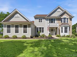 8325 Watson Cir, Crystal Lake, IL 60014