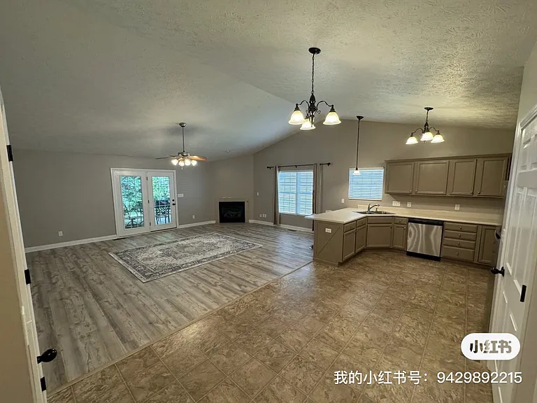 3716 Ellison Dr — Photo 2