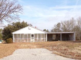 2205 Grants Mill Rd W, Wallace, SC 29596