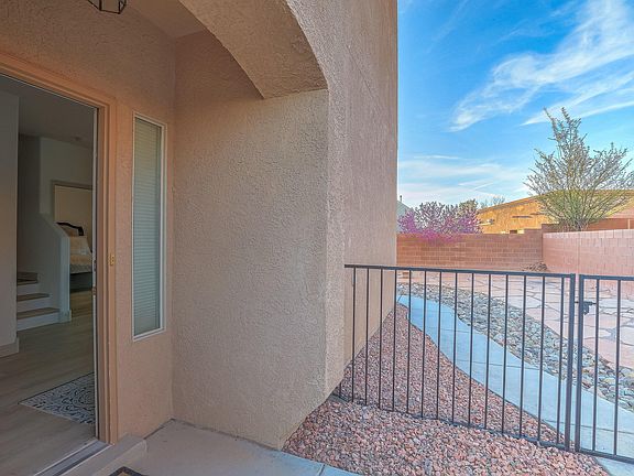 3rd image of 2447 Treviso Dr SE