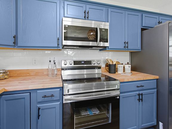 5th image of 7267 Woodside Dr