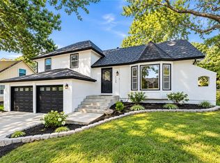 7106 Halsey St, Shawnee, KS 66216