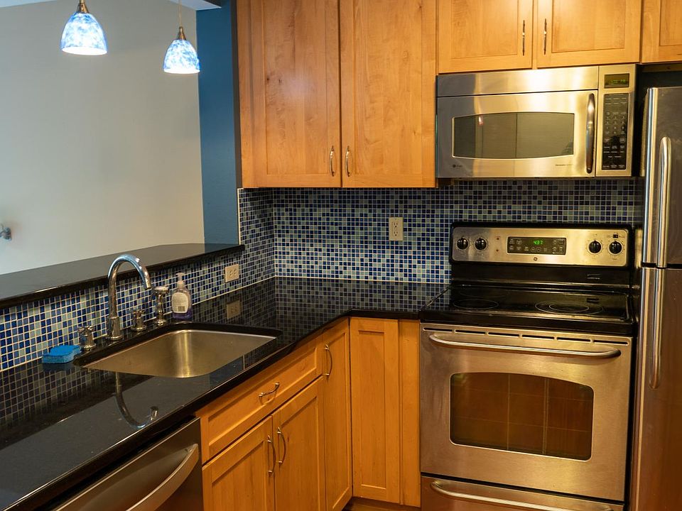 Kitchen - All stainless steel appliances. Dishwasher is new!