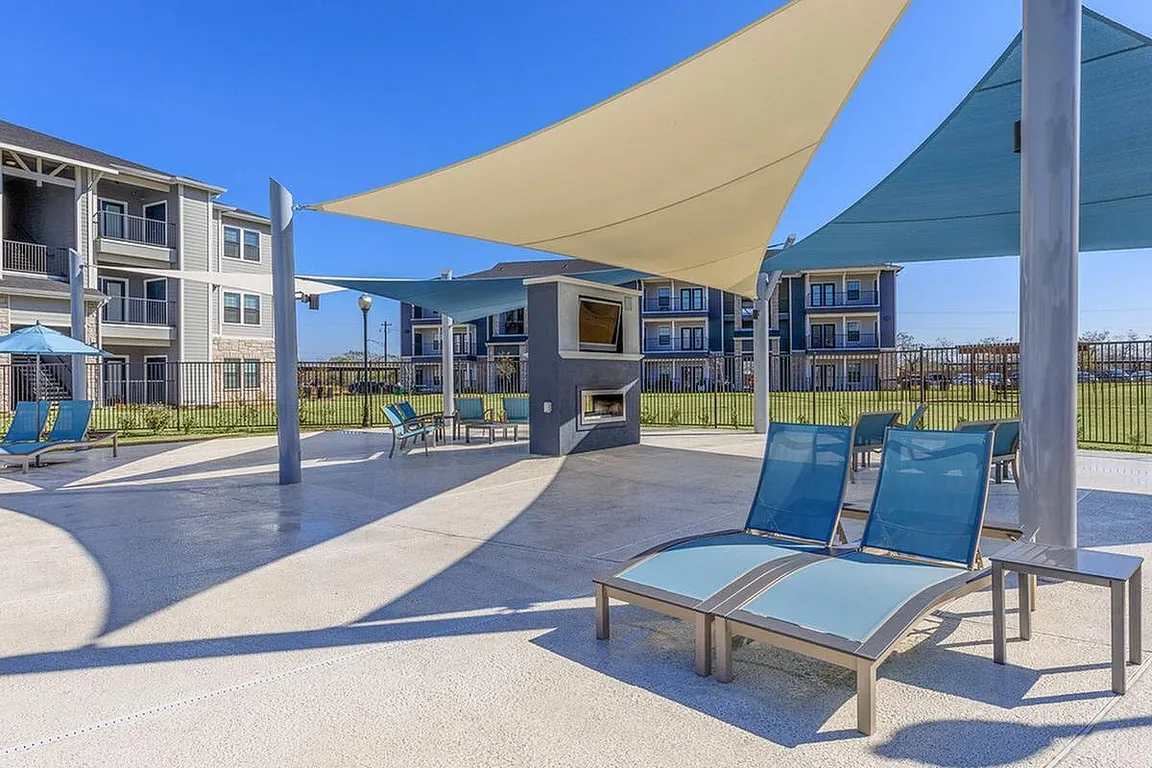 TC_Fire Pit_Pool