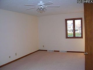 5th image of 531 Charles Ct