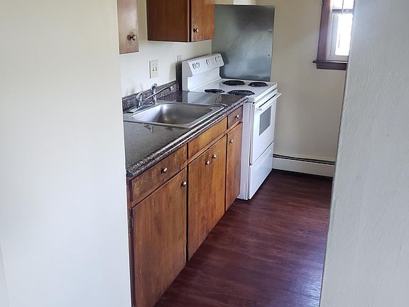 3rd image of 6012 South Ave #3