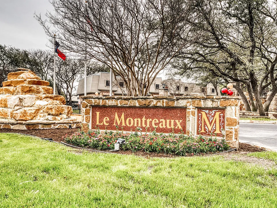 Le Montreaux Apartments
