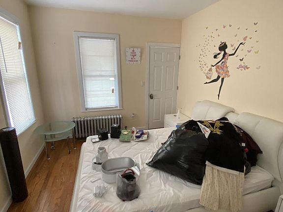 4th image of 2961 Brighton 5th St Floor 2
