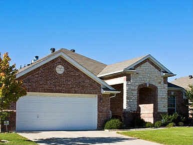 2nd image of 304 Lottie Ln