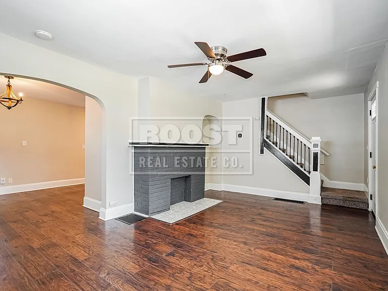 1260 S Champion Ave — Photo 3