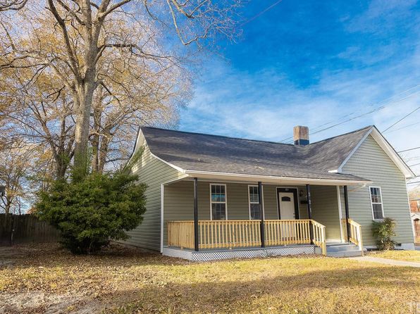 Henderson Real Estate Henderson Nc Homes For Sale Zillow