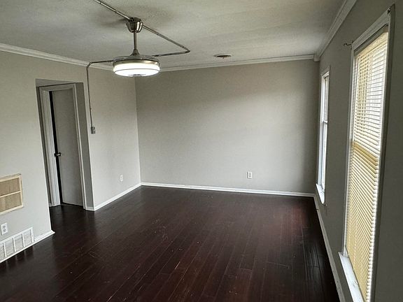 4th image of 289 Osage Ct