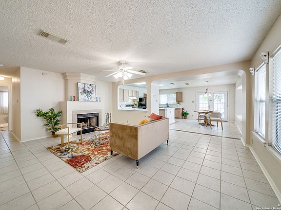 5th image of 6465 MAVERICK TRAIL DR