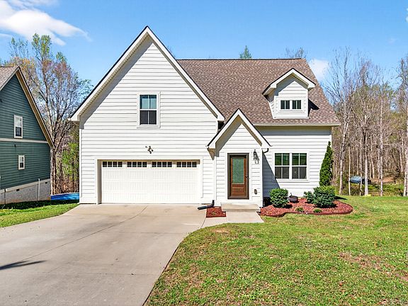 2nd image of 731 Hogan Rd
