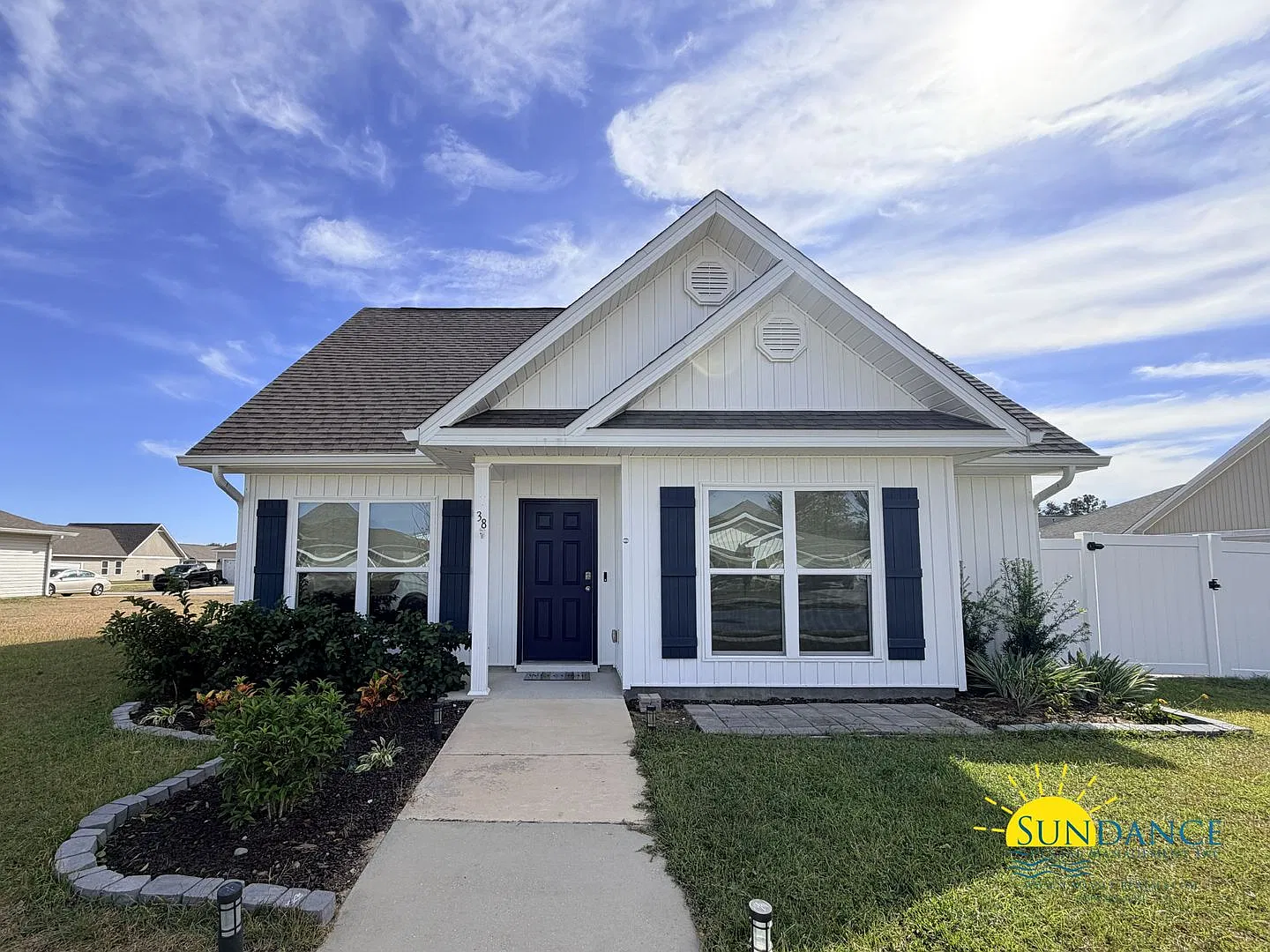 Beautiful 3-Bedroom Home in Freeport! — Photo 1