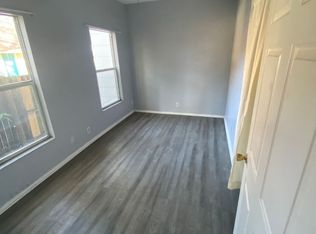 715 8th St N, Saint Petersburg, FL 33701