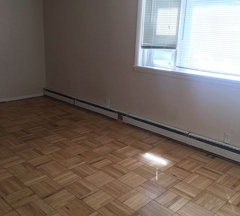 3rd image of 306 E Hill St #1