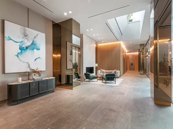 500 West 45th Street image 1 of 7