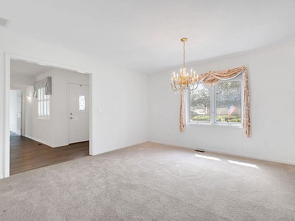 5th image of 18633 Pauls Way