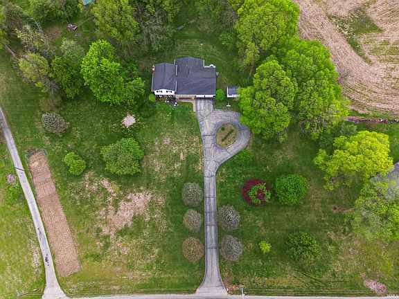 3rd image of 1811 E Monroe Pike