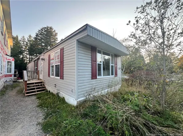 186 Upper Golden Grove Rd, Rothesay, NB E2S 2Y9