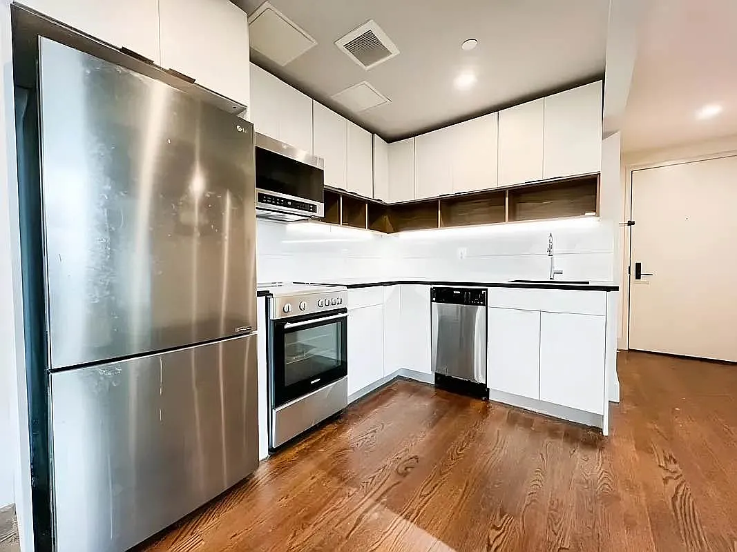 298 Ellery Street — Photo 3