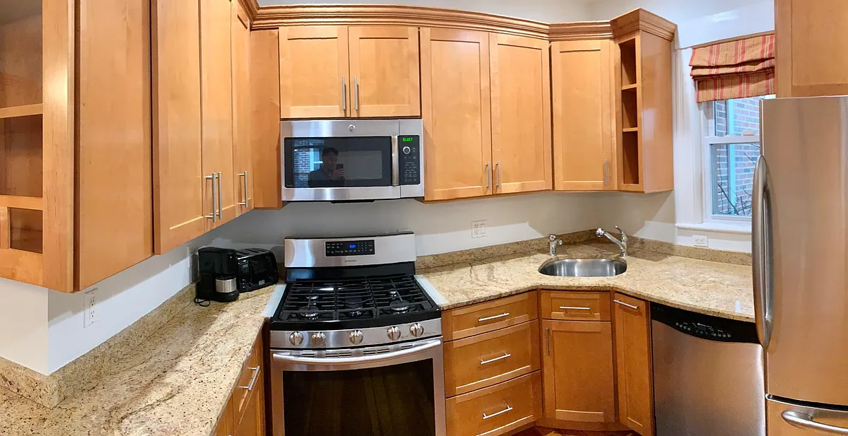 Photo 2 of 15 - 188 Winchester St #1 - Brookline, MA Building Photo - 188 Winchester St #1