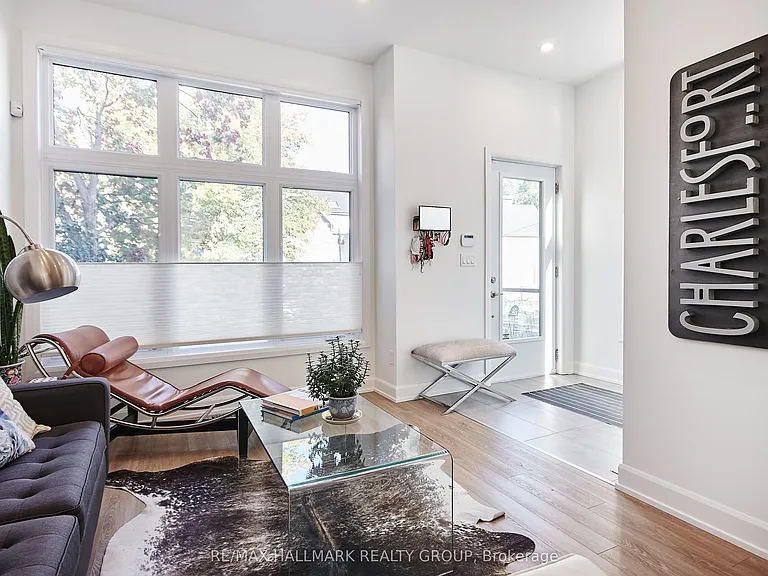 144 Florence St — Photo 6