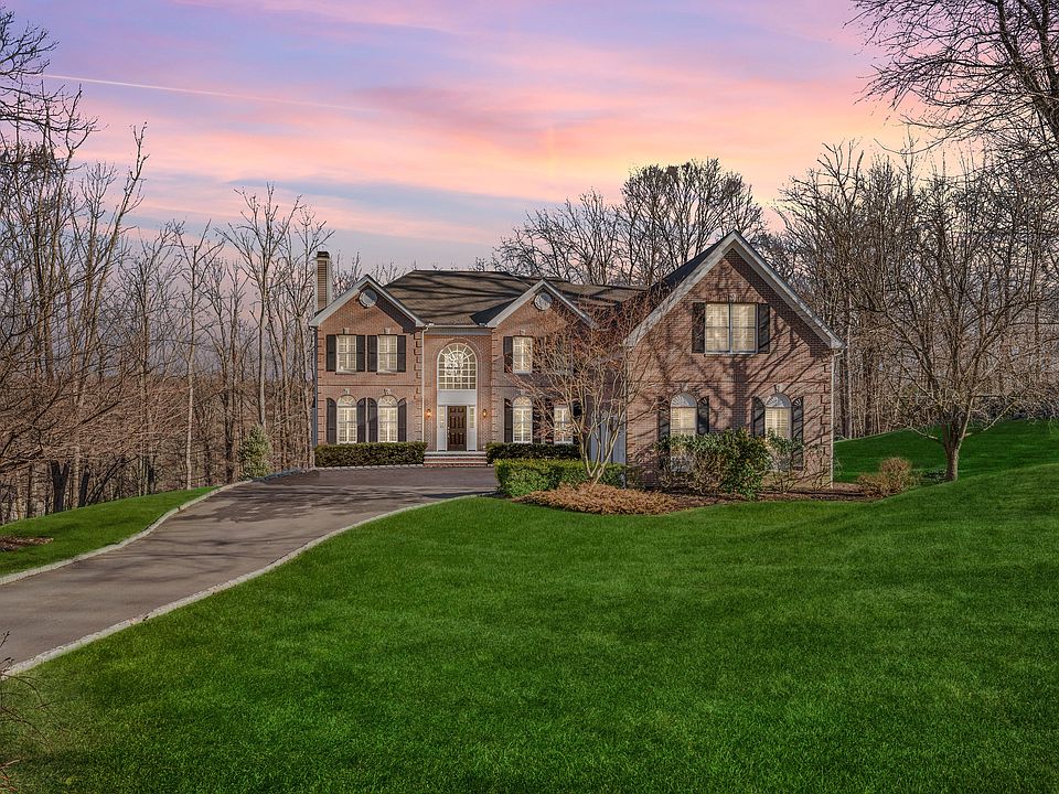 29 Greenleaf Farms Road