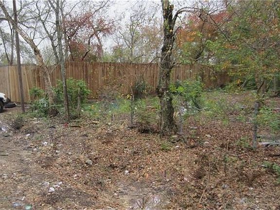 3rd image of 1027 Glen Ave