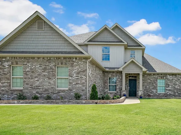 134 Ivy Meadow Cir, Hazel Green, AL 35750