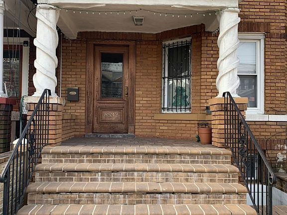 2nd image of 8532 102nd St #2