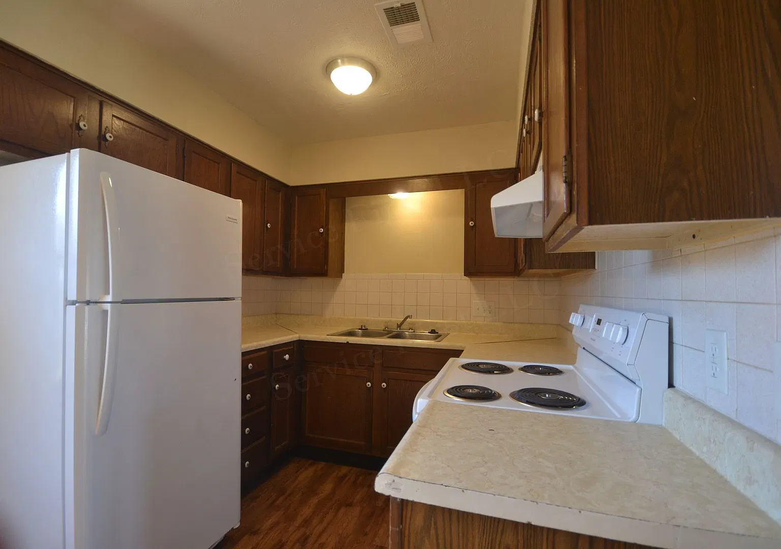 South Street Apartments — Photo 2