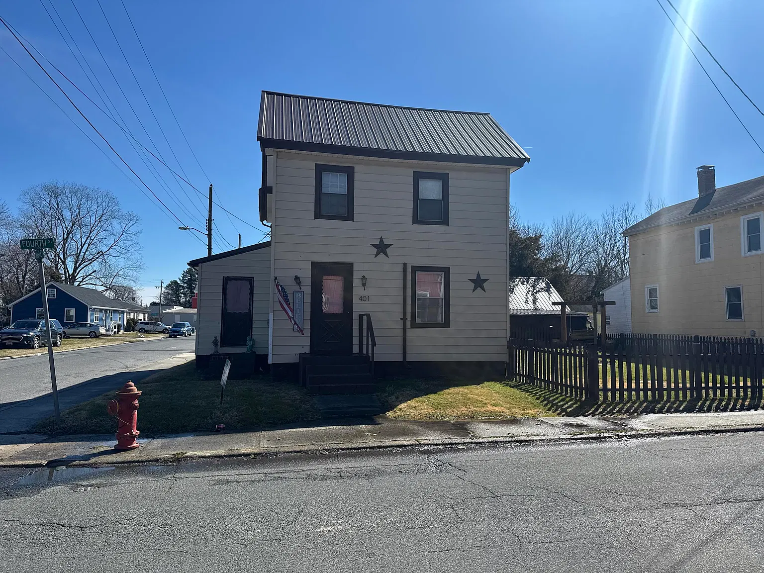 3 bed, 1.5 bath, 1656 sqft, $1,800 — Photo 2