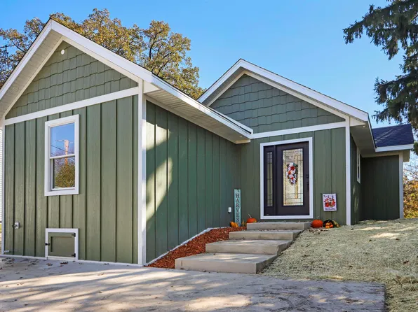 417 Killdeer Ct, Burlington, WI 53105