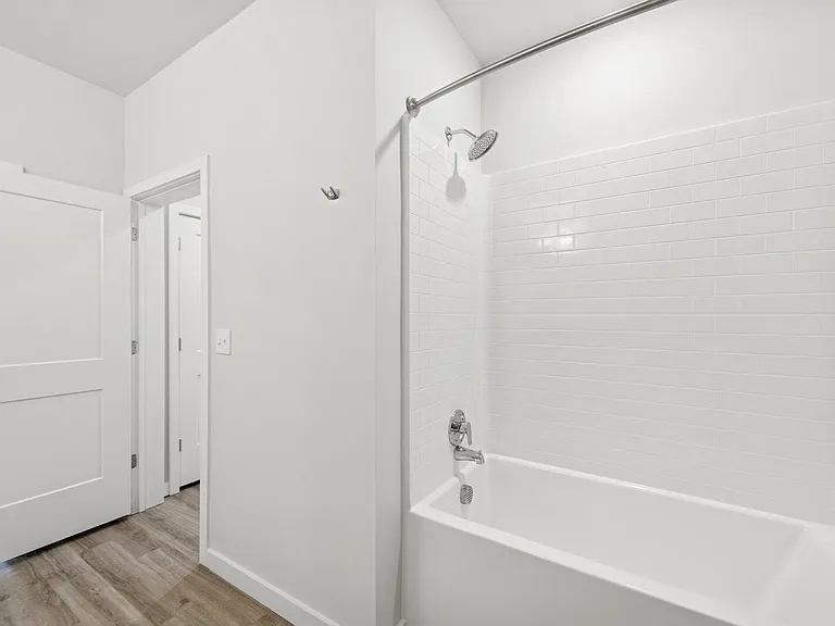 Ascend Brightleaf Apartments — Photo 19