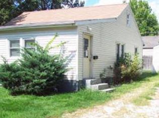 2020 E Cleveland Ave, Decatur, IL 62521