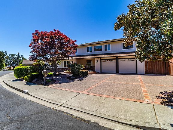 5th image of 312 Baker Court