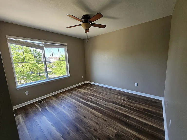 26105 E Geddes Pl — Photo 11