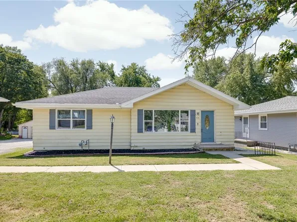 4016 Pacific St, Saint Joseph, MO 64507