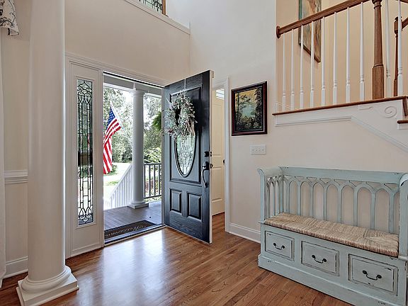 3rd image of 3912 Regal Oak Ln