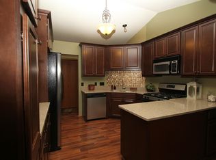 8777 Sycamore Ln N, Maple Grove, MN 55369