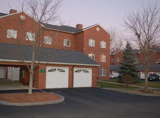 7 Conant Rd APT 4, Winchester, MA 01890