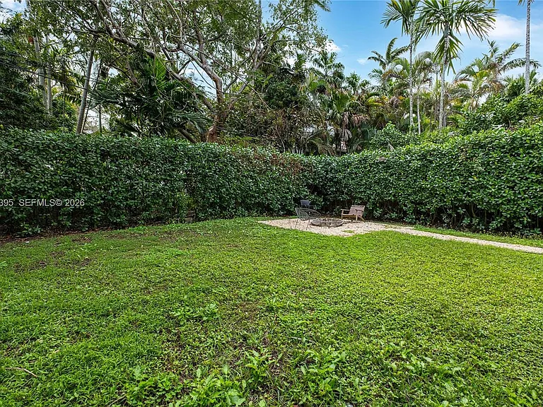 4150 Ventura Ave — Photo 37
