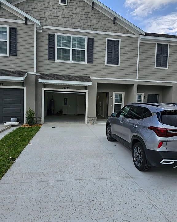 1st image of 10975 Brightleaf Ct