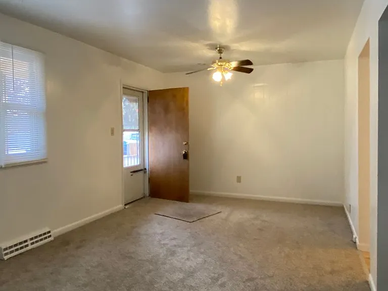 311 Everett St — Photo 3