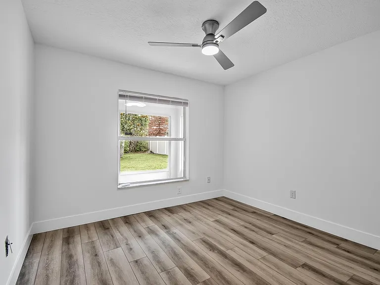 70 Ryan Dr — Photo 36