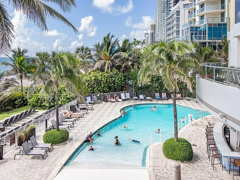 17375 Collins Ave #701 — Photo 5